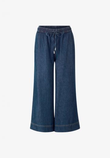 Короткие джинсы