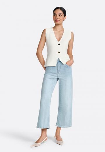 Короткие джинсы