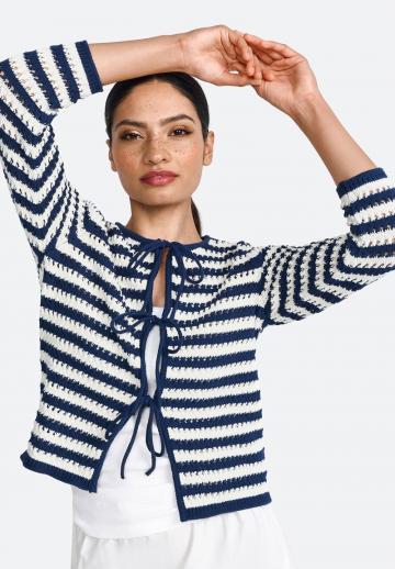 Вязаная кофта