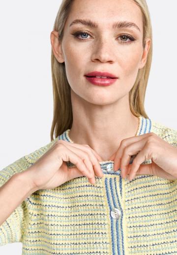 Вязаная кофта