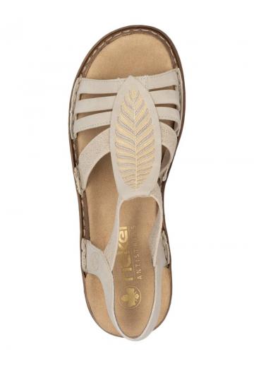 Босоножки на танкетке