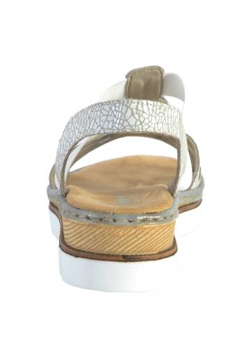 Босоножки на танкетке