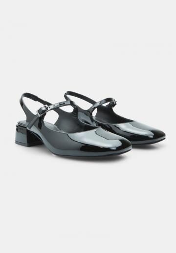 Туфли с ремешком