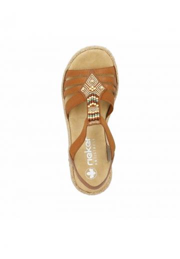 Босоножки на танкетке