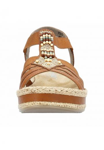 Босоножки на танкетке