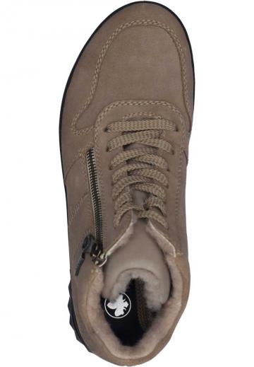 Сапожки на танкетке