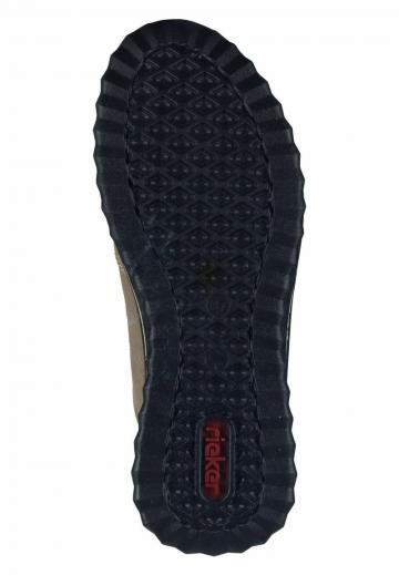 Сапожки на танкетке