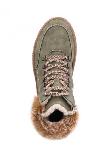 Сапожки на танкетке