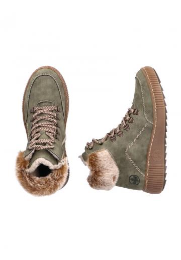 Сапожки на танкетке