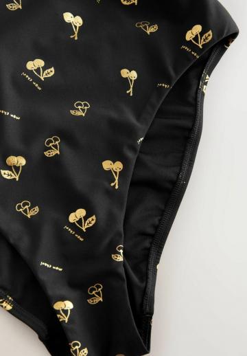 Слитный купальник