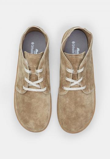 Ботинки на шнуровке