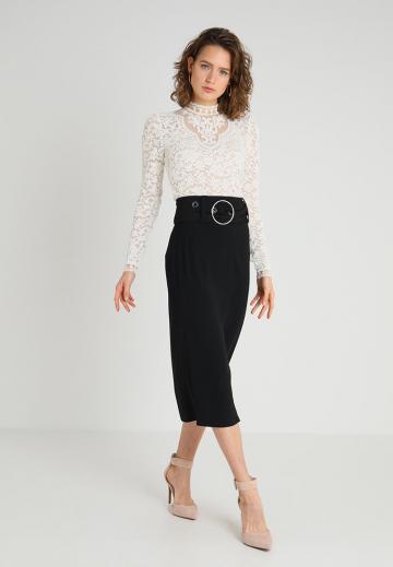 Кружевная блузка