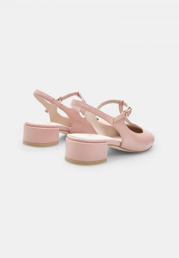 Туфли с ремешком