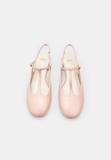 Туфли с ремешком