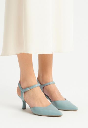 Туфли с ремешком