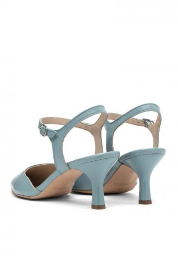 Туфли с ремешком