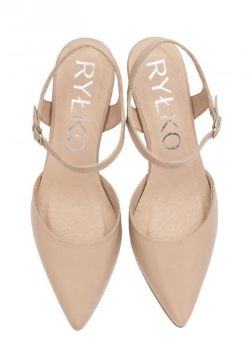 Туфли с ремешком