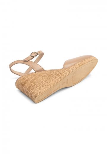 Туфли на танкетке