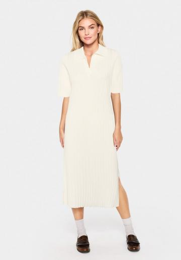 Вязаное платье