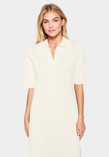 Вязаное платье