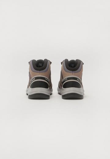 Походная обувь