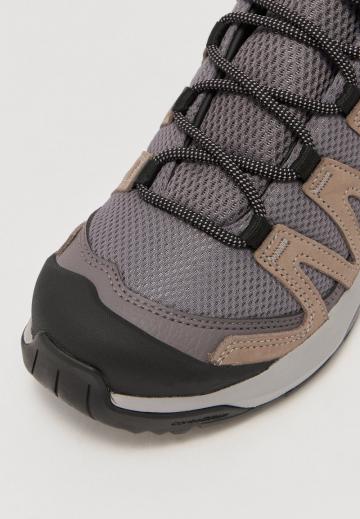 Походная обувь