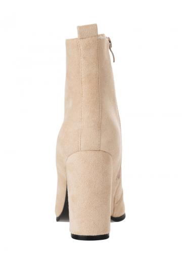 Полусапожки на высоком каблуке