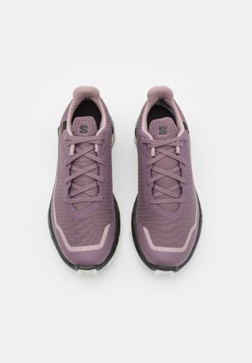 Беговые кроссовки