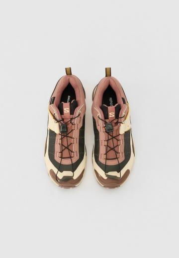 Походная обувь