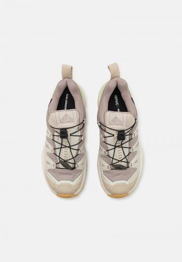 Походная обувь