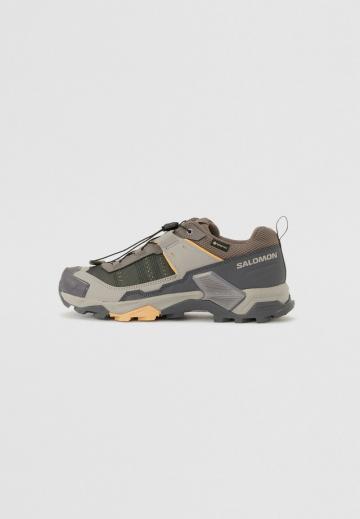 Походная обувь