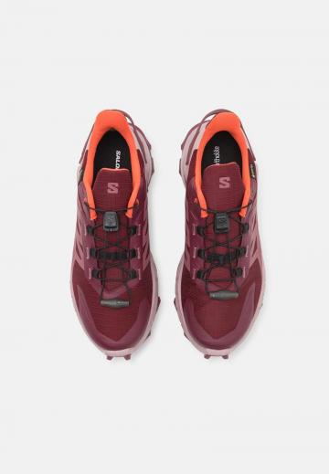 Беговые кроссовки