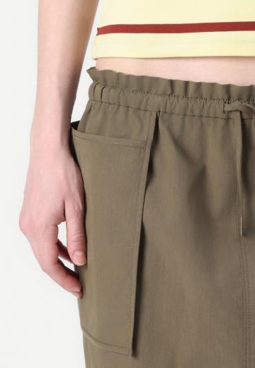 Юбка с накладными карманами