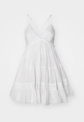 Короткое платье