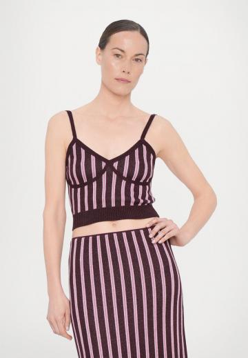 Топ на бретельках