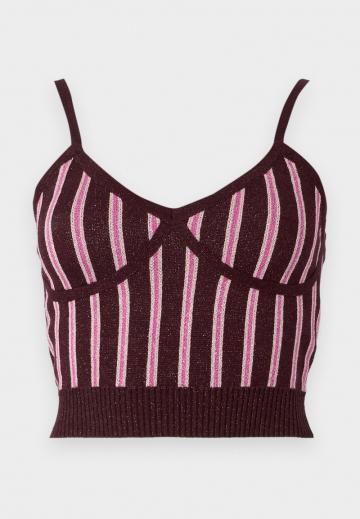 Топ на бретельках