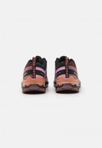 Беговые кроссовки