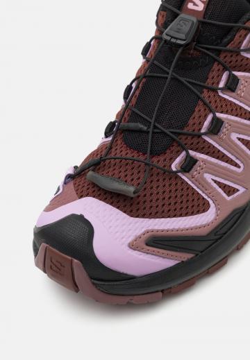 Беговые кроссовки