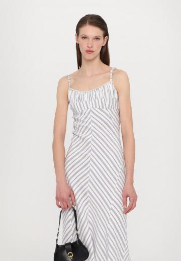 Пляжное платье