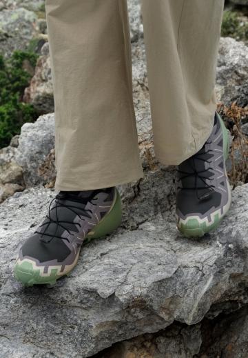 Беговые кроссовки