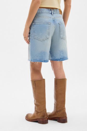 Джинсовые шорты