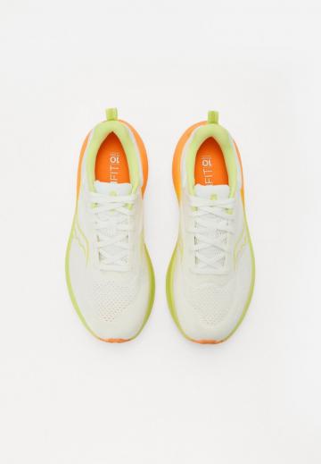 Беговые кроссовки