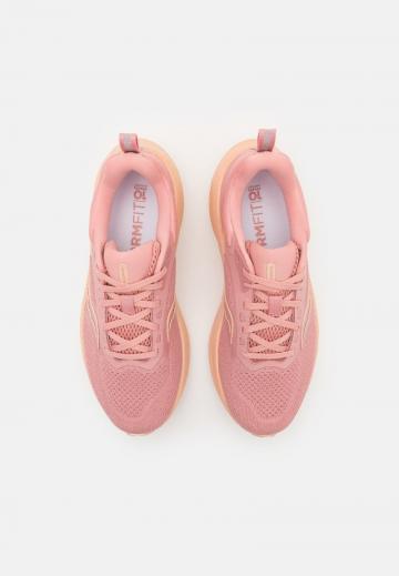 Беговые кроссовки