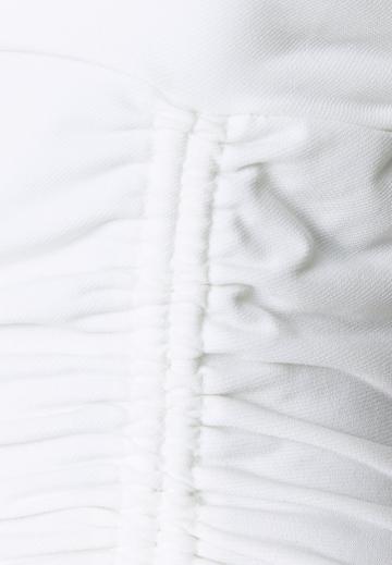 Топ без бретелек