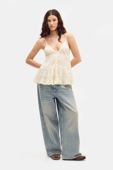 Топ на бретельках