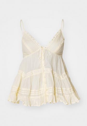 Топ на бретельках