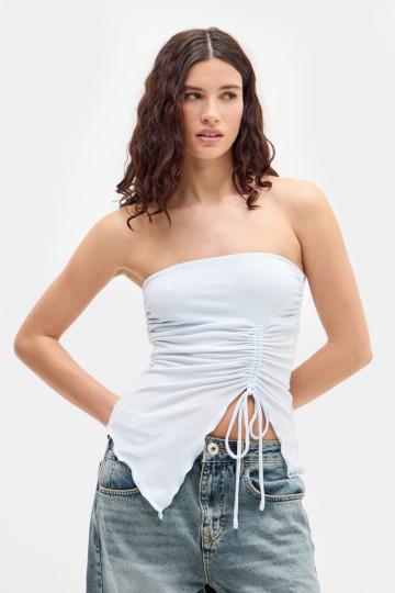 Топ без бретелек