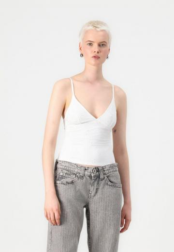 Топ на бретельках