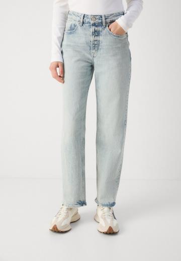 Джинсы