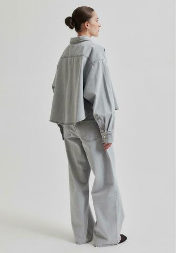 Свободные джинсы